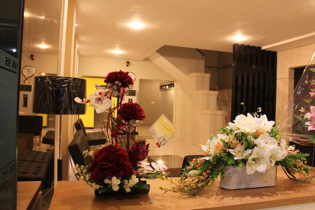 Swk 95 Hotel Sorabaya Extérieur photo